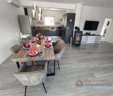 Pronájem domu 105 m² s pozemkem 700 m² - Photo 2