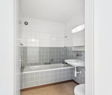 Zentrale und doch ruhige Wohnlage - Photo 4