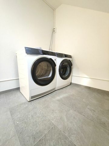 "3-Zimmer-Dachwohnung mit Aussicht" - Photo 2