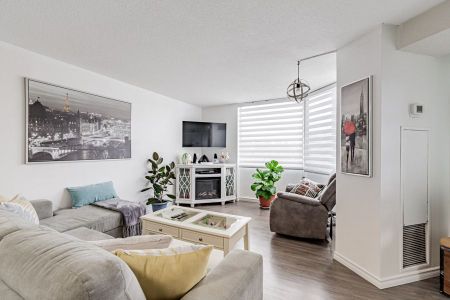 For Lease - 236 Albion Road Unit# 305, Toronto, Ontario - Photo 2