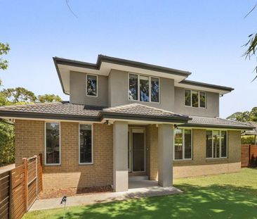 Immaculate Townhouse Ideal for Family Living - Photo 2