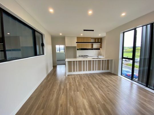 Property Management2 Longshore Drive, Long Bay - House for Rent - Photo 1