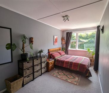 Garden Oasis in Tawa - fully furnished! - Photo 6