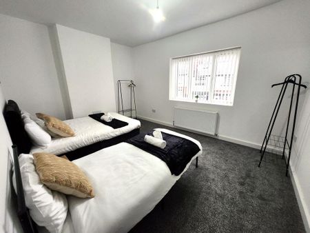 3 bedroom terraced house to rent - Photo 5