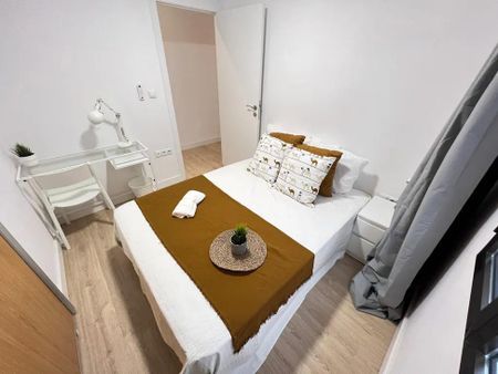 Carrer de Finestrat, Valencia, Valencian Community 46006 - Photo 2