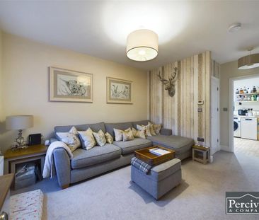 3 bedroom link detached house to rent - Photo 2