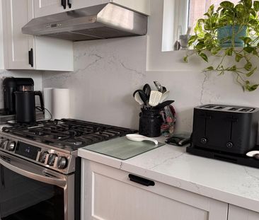 For Lease - 6 Frankfort Avenue Unit# Lower, Toronto, Ontario - Photo 4