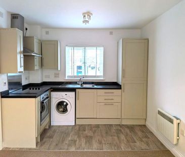 2 bedroom flat to rent - Photo 2