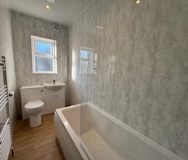 3 bedroom terraced house to rent - Photo 6