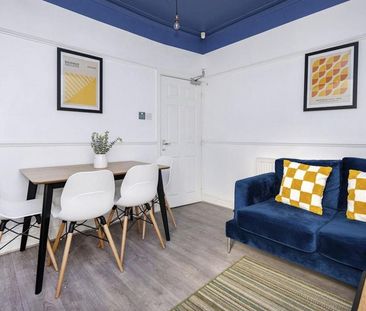 1 bedroom in a house share to rent - Photo 2