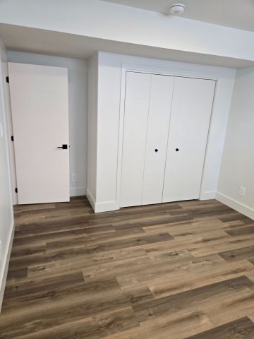 For Lease - 8 Aldersgate Drive Unit# B, Belleville, Ontario - Photo 4