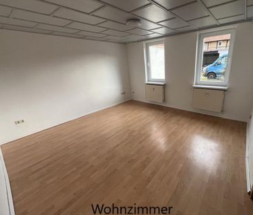Sonnige 2 Zimmer Wohnung mit Vorgarten - Photo 1