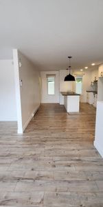 **4 ½**APPARTEMENT -style MAISON DE VILLE au CŒUR de STE-FOY - Photo 4