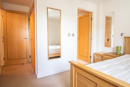 2 bedroom apartment to rent - Photo 3