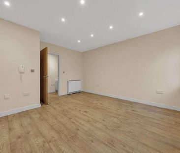 Fuller Close, Bushey, WD23 - Photo 6