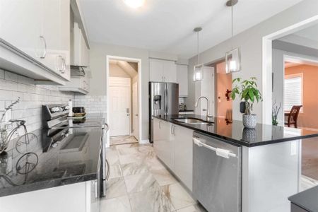 For Lease - 68 Wannamaker Crescent, Cambridge, Ontario - Photo 3