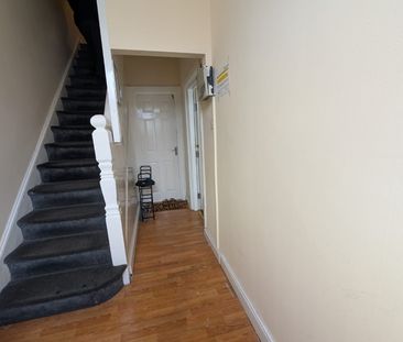 Room in a Shared House, Estcourt Avenue, LS6 - Photo 6