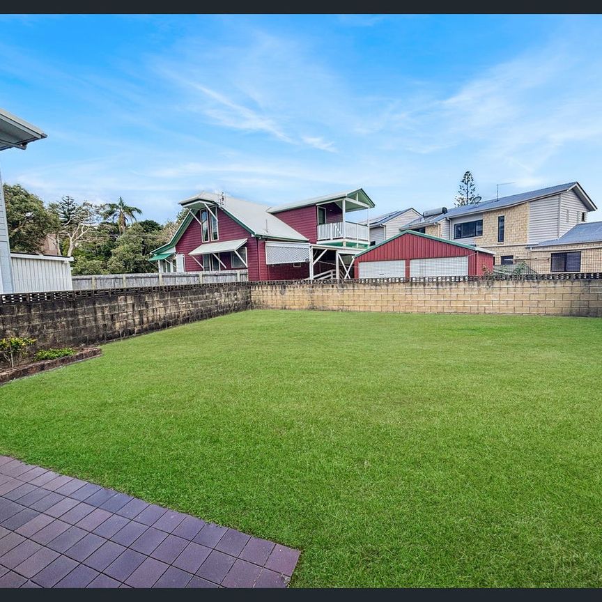 1/14 Hume Parade, Currimundi, Qld 4551 - Photo 1