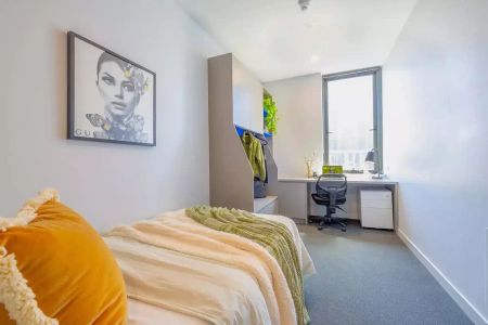 4 Bedroom Apartment Deluxe - Photo 2