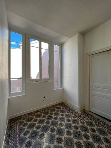 Location Appartement 1 pièce 35m² - Photo 5