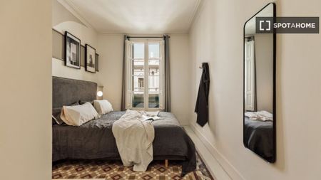 2 room luxury Apartment for rent in Barcelona, Spain - Photo 2