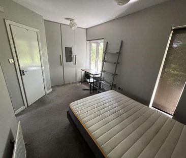 Sadler Court, Hulme, Manchester, M15 - Photo 6
