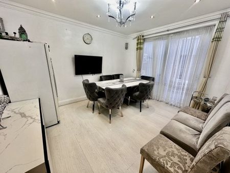 Torquay Gardens, Ilford, IG4, Property for rent - Photo 2