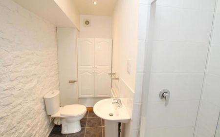 A super rare opportunity to live in part of an historic building set amongst acres of open land. With two bedrooms, an ensuite and gated secured entrance this is a once in a lifetime opportunity and one not to be missed! Call now to arrange your viewing! - Photo 2