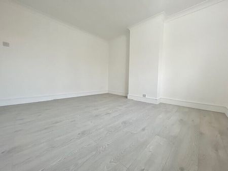 3 bedroom house to rent - Photo 2