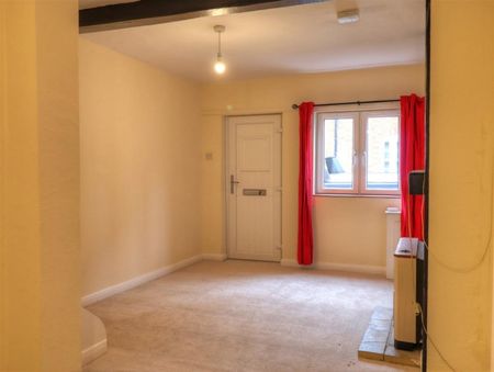 2 BED Terraced House To rent - Photo 2