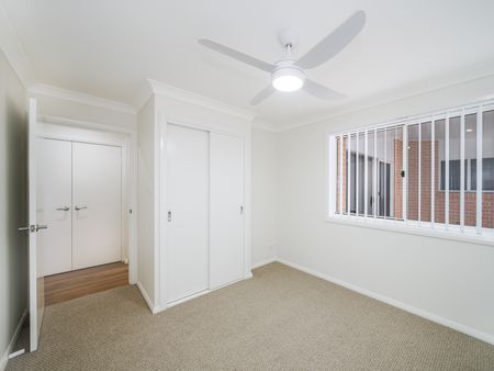 12B Stables Way, Port Macquarie NSW 2444 - House For Rent | Domain - Photo 5