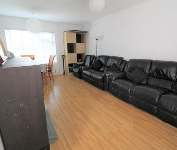 3 bedroom terraced house to rent - Photo 5