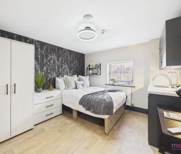 1 bedroom in a house share to rent - Photo 2