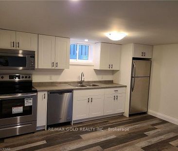 For Lease - 75 Pepperwood Crescent Unit# LOWER LEVEL, Kitchener, On... - Photo 3