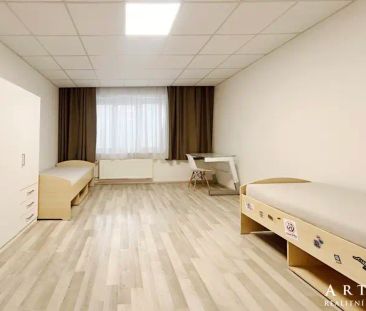 Studentské bydlení na akademický rok: Obrovský byt 3+kk (75 m - Fotografie 2