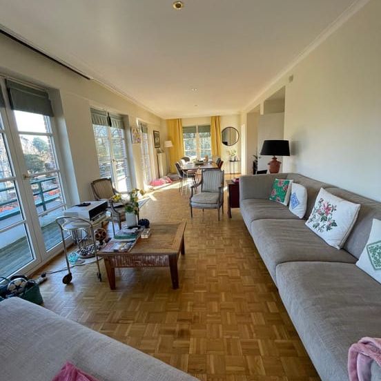 Appartement te huur - Photo 1