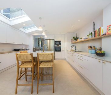 4 bedroom terraced house to rent - Photo 6