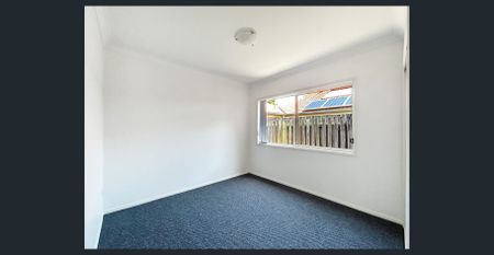 Neat and tidy 3 Bedroom in Upper Coomera - Photo 4