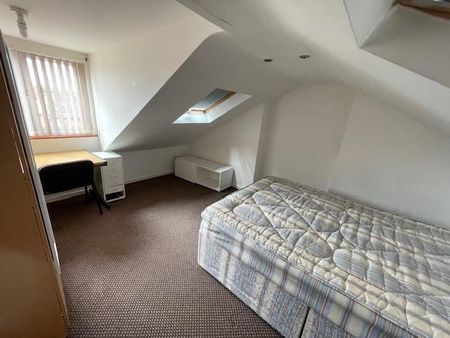 8 bedroom house to rent - Photo 4