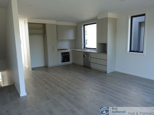 82 Nickson Street, Bundoora - Photo 1