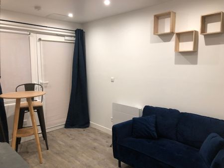 Location Appartement 1 pièce 19m² - Photo 4