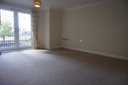 3 bedroom apartment to rent - Photo 2