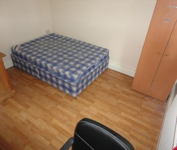 7 bedroom semi-detached house to rent - Photo 4