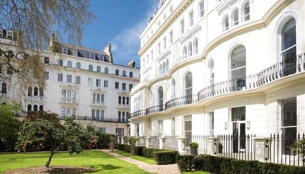 Kensington Gardens Square, London - Photo 1