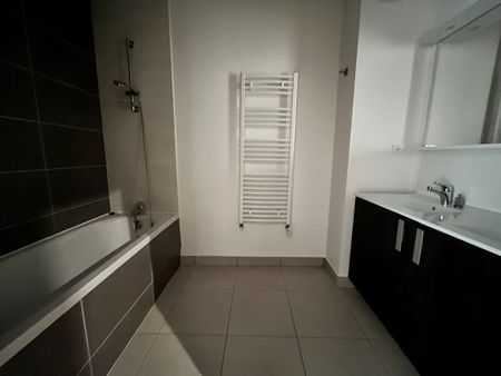 Location Appartement 3 pièces 63m² PESSAC 33600 - Photo 3