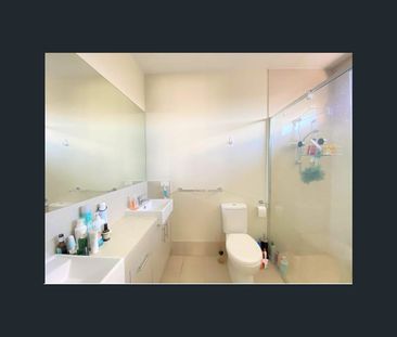 Modern Living in Prime Burwood Location- Unfurnished - Photo 4