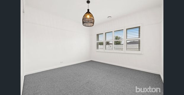 Charming Fully Renovated 3-Bedroom Home in Prime Mentone Location! - Photo 1