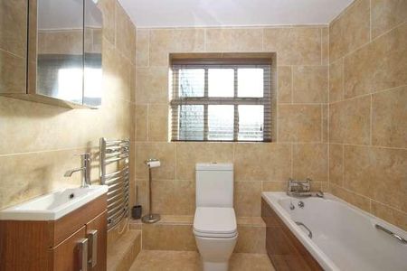 Monkston Park - Striking Bed, Bath Apartment In East Mk!, MK10 - Photo 5