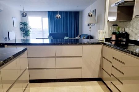 2 Bedroom Apartment For Rent in Atalaya, Málaga - Photo 5