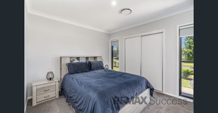 Stunning Home in Prime Avenues Location - Photo 3